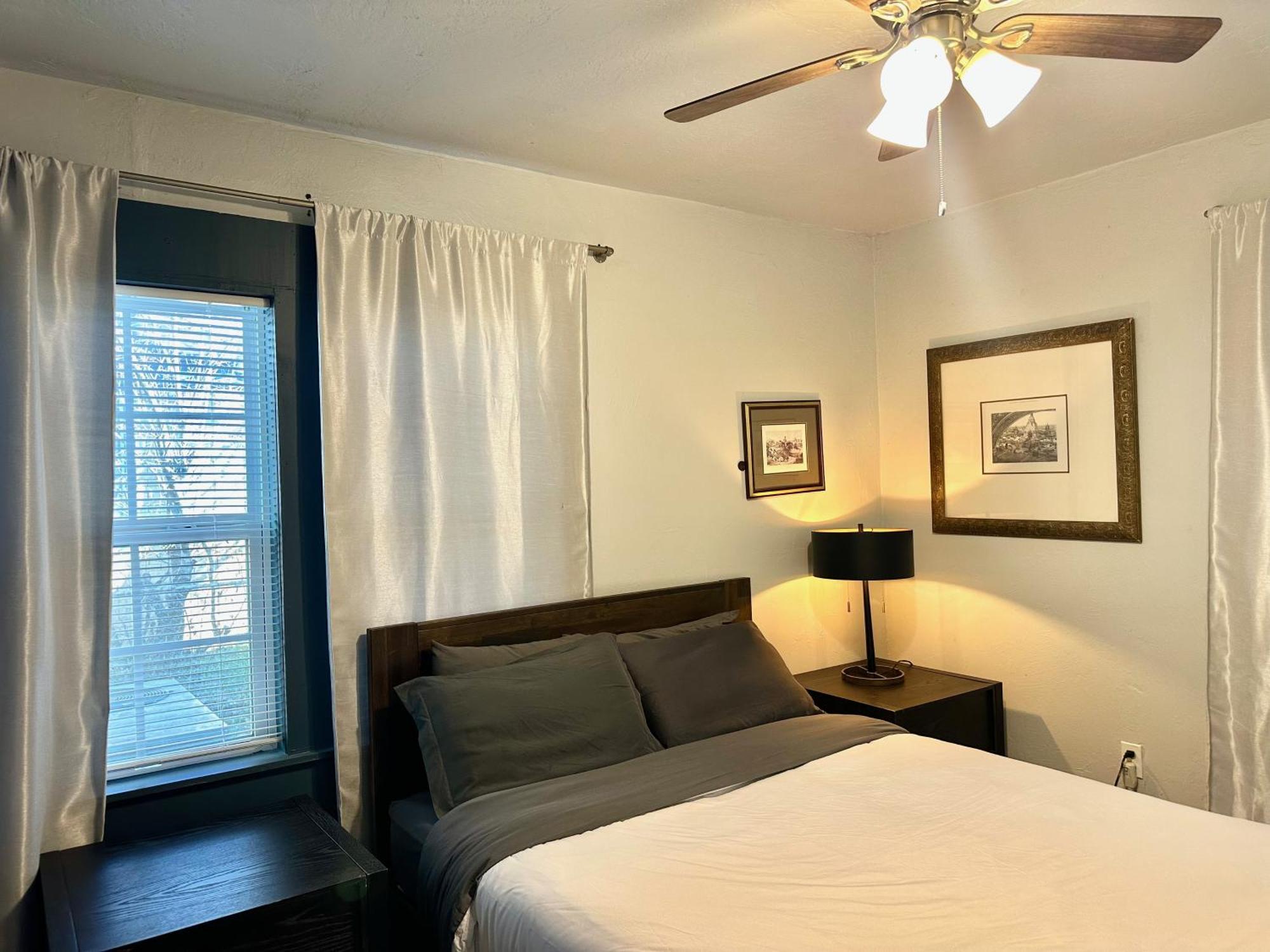 Cozy Winter Getaway With Garden 20-A Villa Oklahoma City Luaran gambar